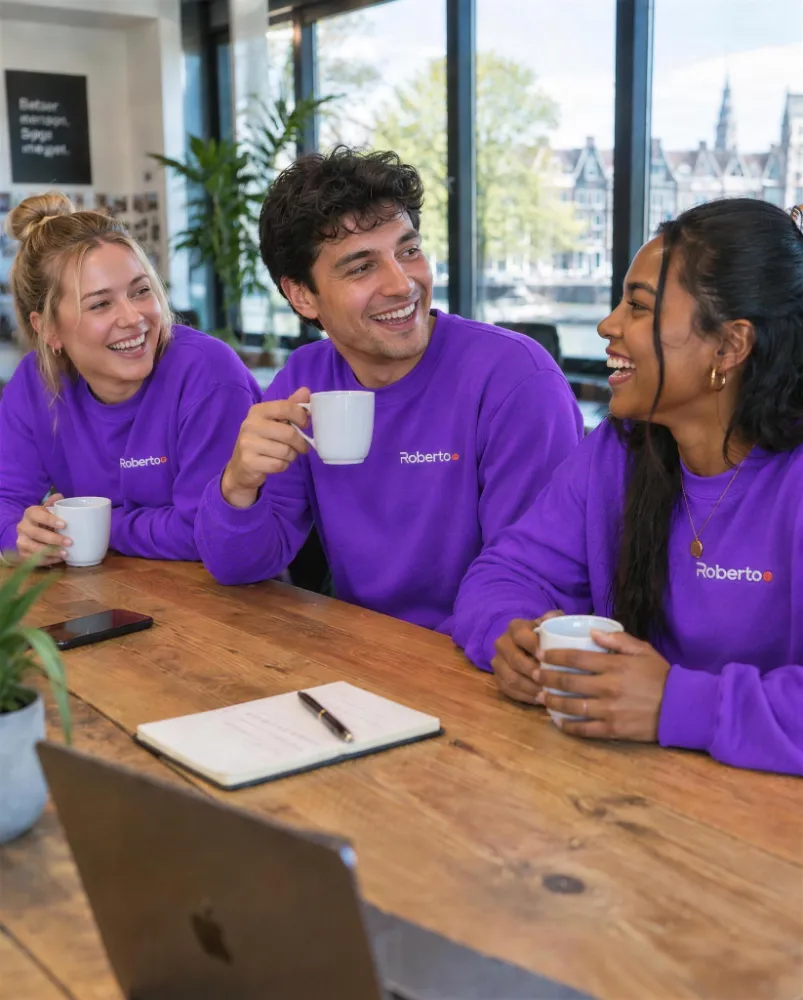 Het team van Roberto aan de koffie
